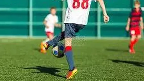 《巴黎晨报独家：卢卡斯诚挚道歉，对阵热刺红牌事件引发歉意波及恩里克》